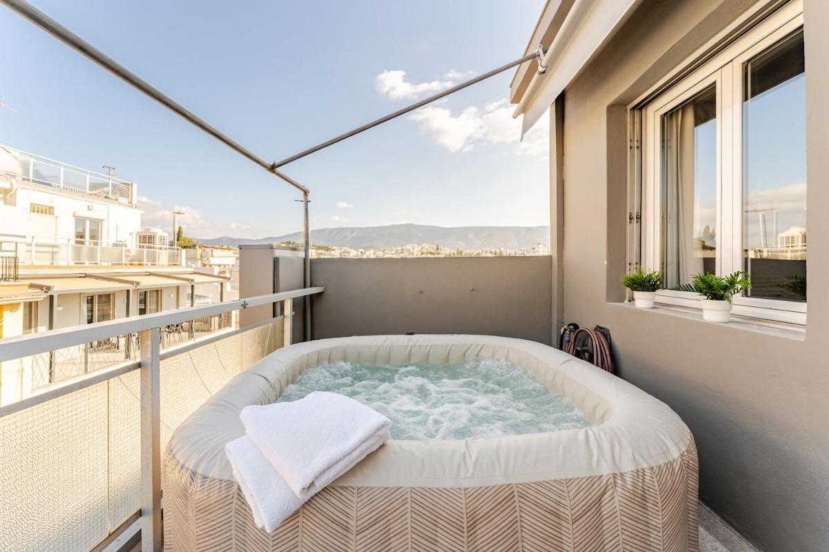 Lovely Apt W/Heated Jacuzzi &Full Acropolis View Leilighet Athen Eksteriør bilde